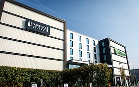 Staybridge Suites London Heathrow - Bath Road, An Ihg Aparthotel